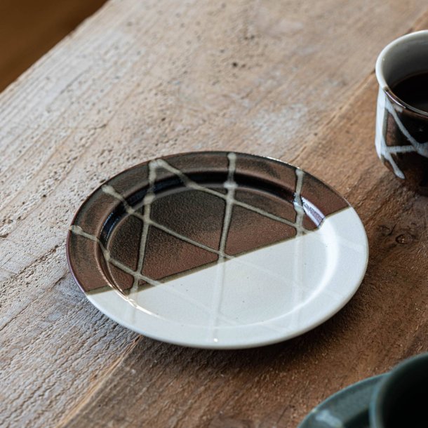 Memory of Glaze 16.5cm Rim Plate - White